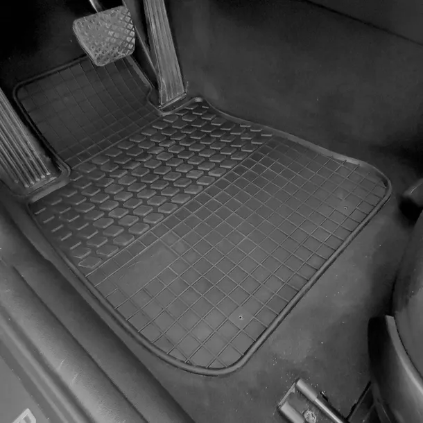 dywaniki-dedykowane-do-bmw-3-e90-e91-tunel-liczba-elementow-5-stan-nowy