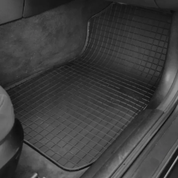 dywaniki-dedykowane-do-bmw-3-e90-e91-tunel-liczba-elementow-5-kolor-czarny