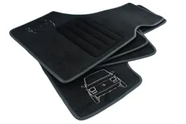 fiat-126p-maluch-dywaniki-welurowe-stopery-haft