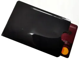 etui-antykradziezowe-na-karty-zblizeniowe-rfid
