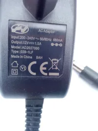 zasilacz-niskonapieciowy-model-ap2027000-dekodery-sat-oryginalny-12v-15a