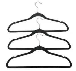 wieszak-na-ubrania-welurowy-antyposlizgowy-metalowy-haczyk-czarny-3-sztuki