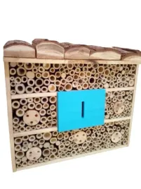 domek-hotel-budka-legowa-owadow-motyli-xxl-naturalcardsplitter