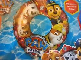 dmuchane-kolo-ratunkowe-psi-patrol-3d-czerwony