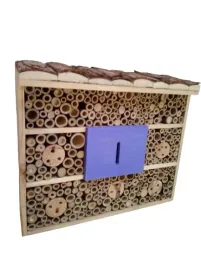 domek-hotel-budka-legowa-owadow-motyli-xxl-naturalcardsplitter