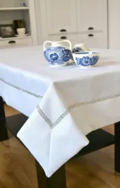 obrus-140x280-jedeka-megan-bialy