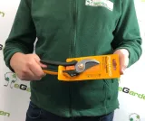 sekator-nozycowy-fiskars-solid-p341-marka-fiskars