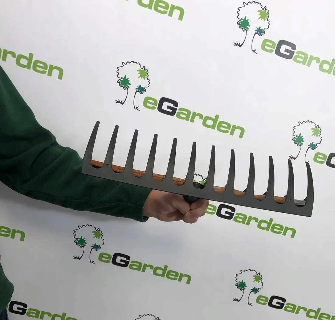 fiskars-solid-grabie-uniwesalne-glowica