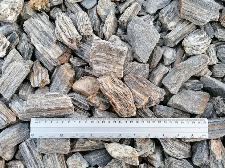 kora-kamienna-gnejs-biovita-31-63-mm-20-kg-rodzaj-kora-kamienna