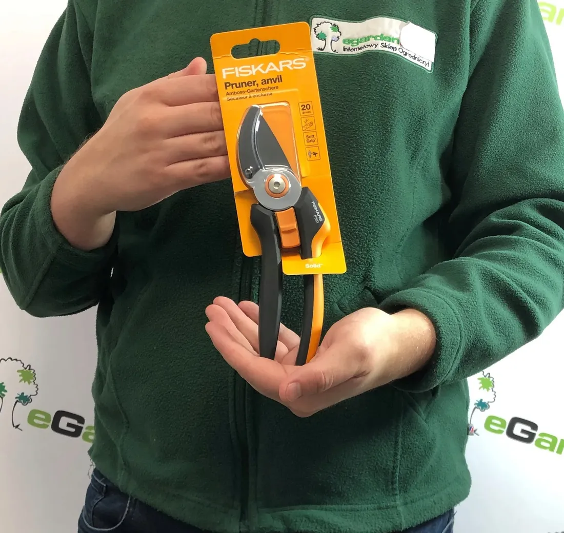 sekator-kowadelkowy-fiskars-solid-p361