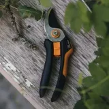 sekator-fiskars-nozycowy-solid-p321-napiecie-akumulatora-0-v