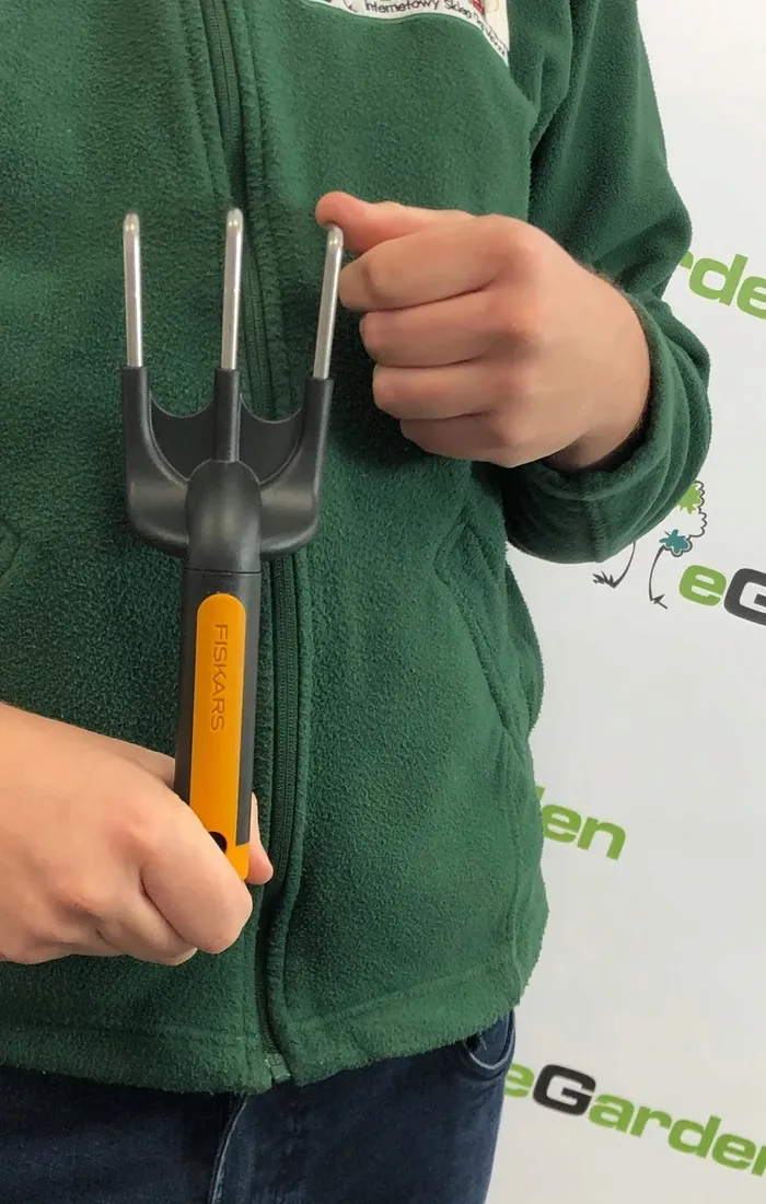 kultywator-premium-fiskars-planters