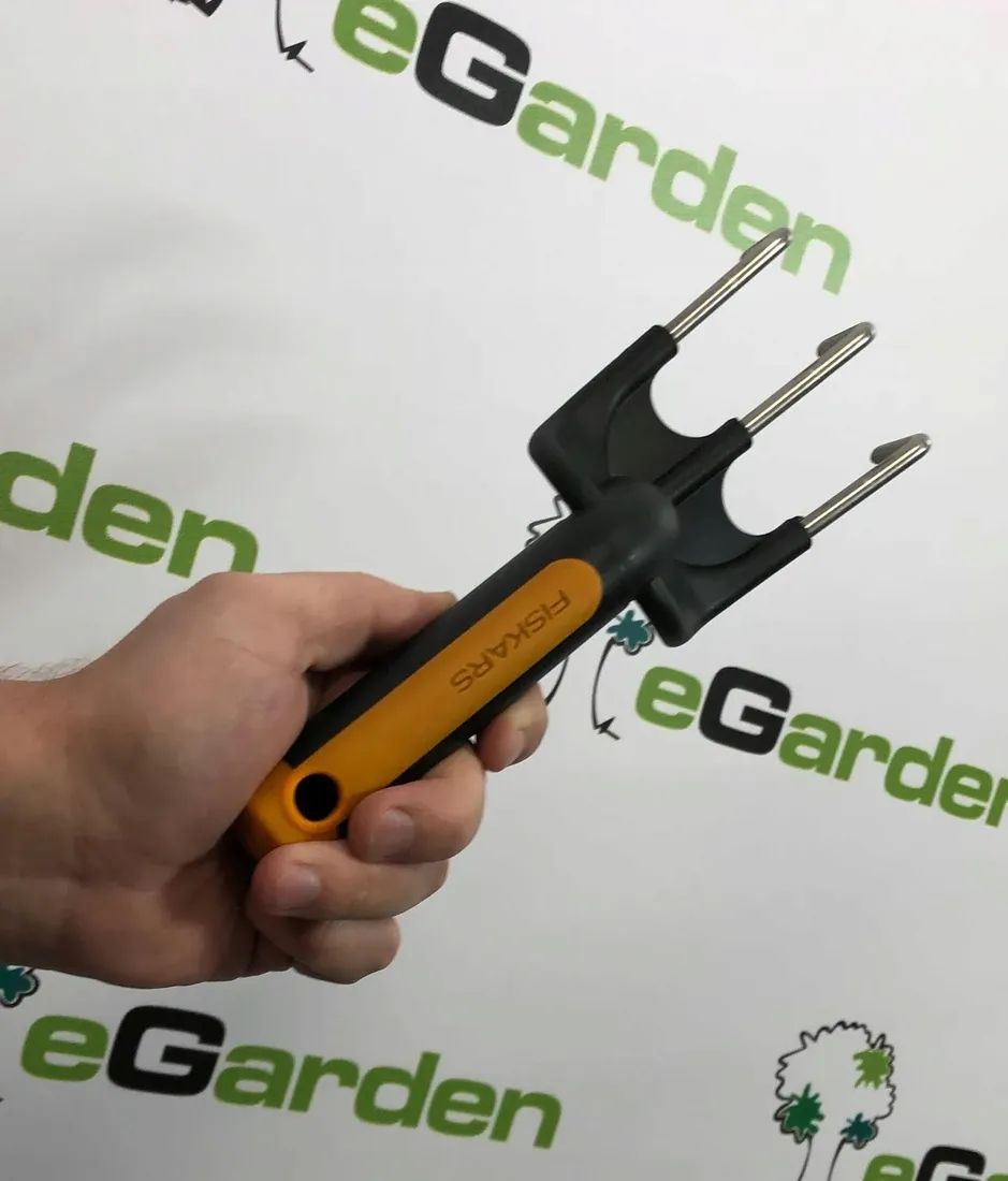 kultywator-premium-fiskars-planters