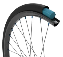 wkladka-antyprzebiciowa-do-opon-tubolight-evo-inse