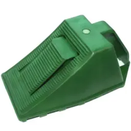klin-pod-kolo-samochodowe-blokada-z-hamulcem