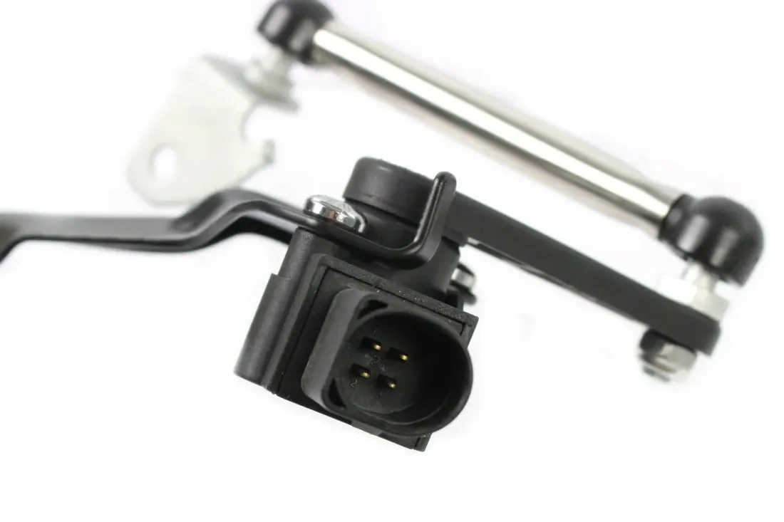 czujnik-zawieszenia-swiatel-tyl-do-audi-a4-b8-a5-stan-nowy