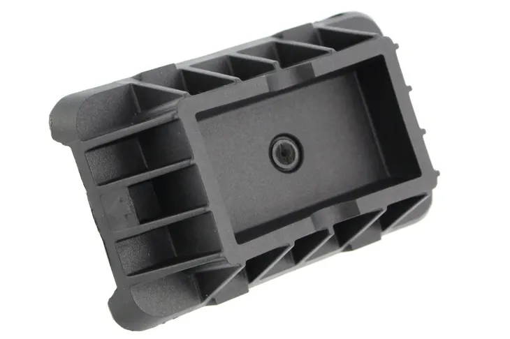 bmw-5-e60-e61-podkladka-pod-lewarek-guma-stopka