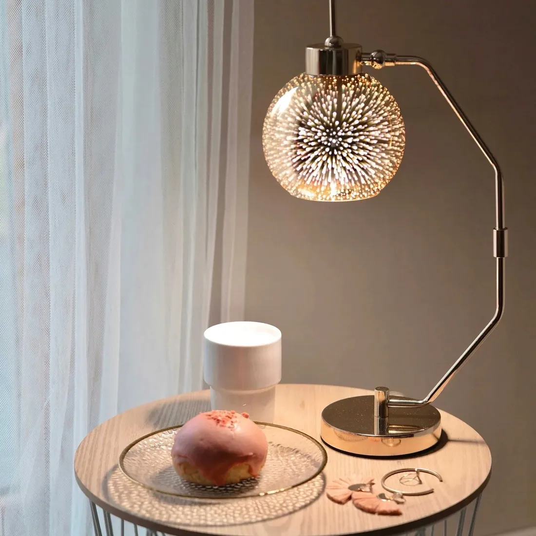 lampka-biurkowa-e27-led-disco-efektowna