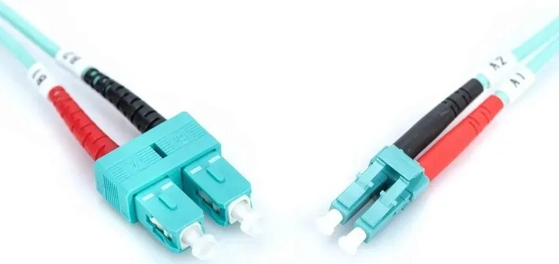 kabel-swiatlowodowy-multimode-mm-om3-lc-sc-2m-stan-nowy