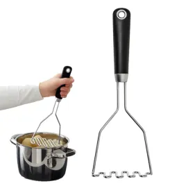 tluczek-do-ziemniakow-stal-nierdzewna-czarny-mocny