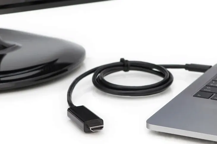 kabel-adapter-usb-c-3-1-typc-do-hdmi-4k-digitus-2m-waga-z-opakowaniem-0-145-kg