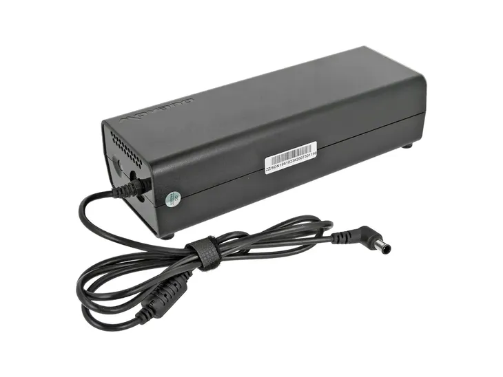 m-zasilacz-ladowarka-do-sony-200w-10-26a-napiecie-wyjsciowe-19-5-v