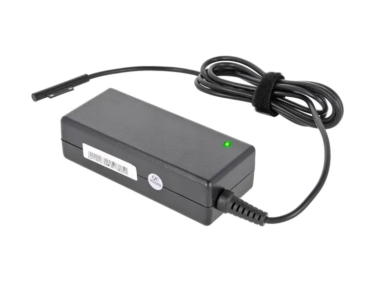 m-zasilacz-ladowarka-tablet-microsoft-60w-4a-napiecie-wyjsciowe-15-v