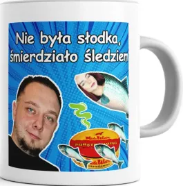 kubek-bialy-nie-byla-slodka-smierdzialo-sledziem