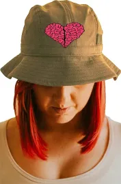 kapelusz-bucket-hat-bezowy-serduszko-01-dzieciecy