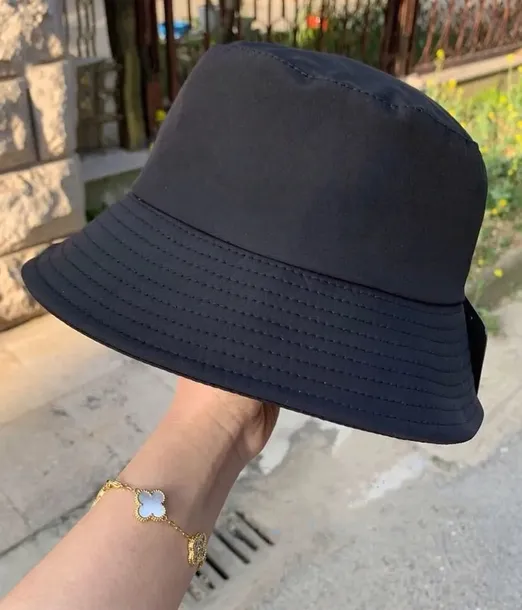 kapelusz-bucket-hat-czarny-alien-01-stan-nowy