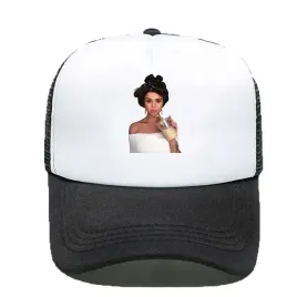 czapka-z-daszkiem-czarno-biala-selena-gomez-01
