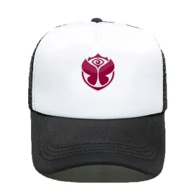 czapka-z-daszkiem-czarno-biala-tomorrowland