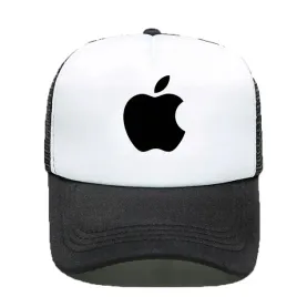 czapka-z-daszkiem-czarno-biala-apple