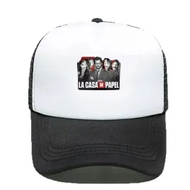czapka-z-daszkiem-czarno-biala-dom-z-papieru-05