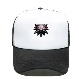czapka-z-daszkiem-czarno-biala-wiedzmin