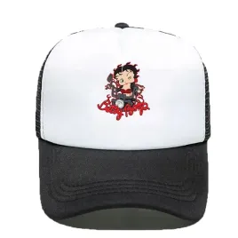 czapka-z-daszkiem-czarno-biala-motocykl