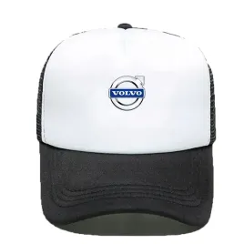 czapka-z-daszkiem-czarno-biala-volvo