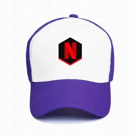 czapka-z-daszkiem-fioletowa-netflix