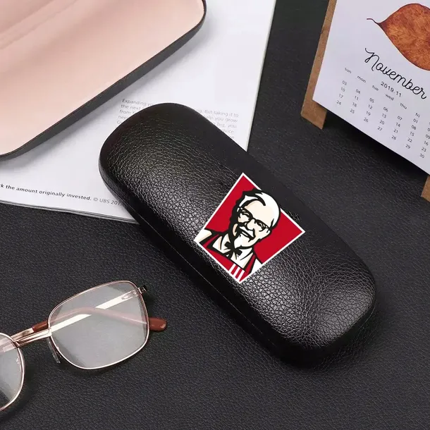 etui-na-okulary-kfc-01-plec-produkt-uniseks