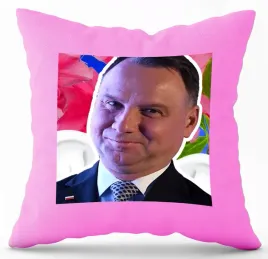 poduszka-rozowa-nadruk-pdm-politycy-61-prezent