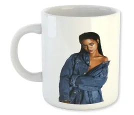 kubek-bialy-z-nadrukiem-rihanna