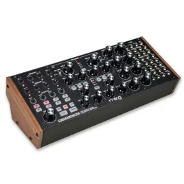 moog-subharmonicon-analogowy-syntezator