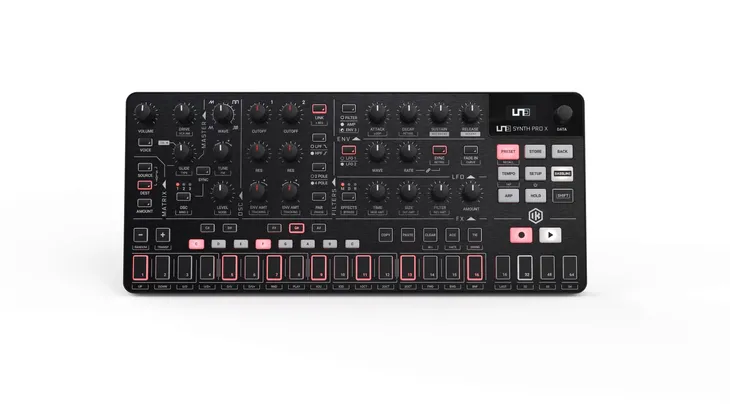 ik-uno-synth-pro-x-syntezator-analogowy-rodzaj-syntezator