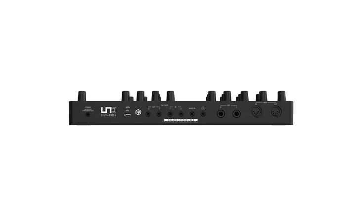 ik-uno-synth-pro-x-syntezator-analogowy-marka-ik-multimedia