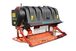 profesjonalny-szybki-aerator-wiedenmann-do-ciagnikow-terra-spike-sl6
