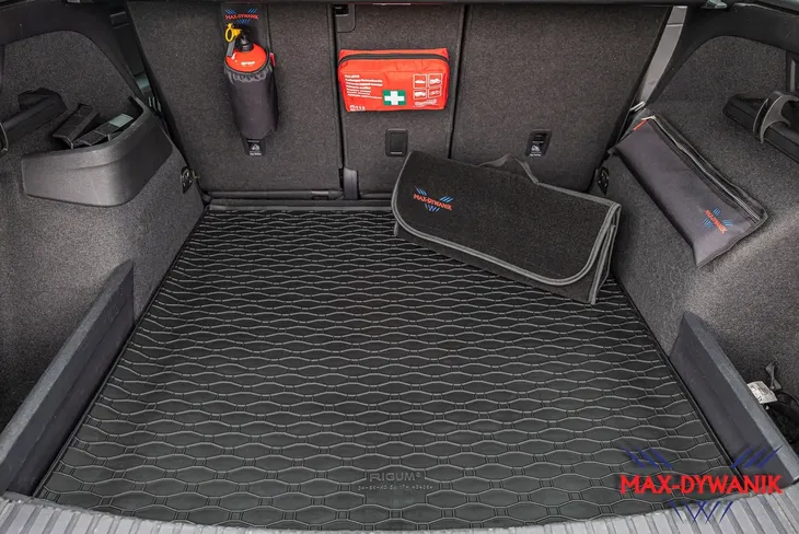 mini-cooper-hatchback-2014-wklad-bagaznika-material-guma