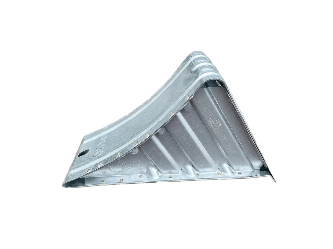 klin-pod-kola-metalowy-al-ko-e36-stan-nowy