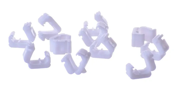 klipsy-do-balonow-biale-opak-80szt-stan-nowy-stan-opakowania-oryginalne