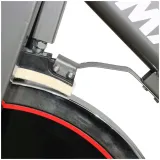 rower-spinningowy-kolo-18-kg-cechy-dodatkowe-kolka-transportowe-miejsce-na-bidon-regulacja-kierownicy-regulacja-siedziska-wyswietlacz