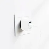 szybka-ladowarka-2-gniazda-charge-kabel-usb-micro-kolor-bialy